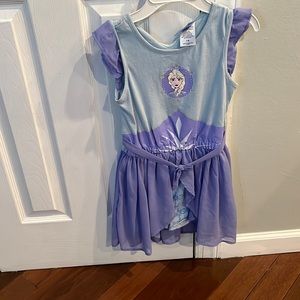 Elsa shorts with skirt size 7/8